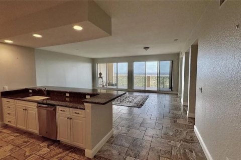 Condo in New Smyrna Beach, Florida, 3 bedrooms  № 2206927 - photo 30