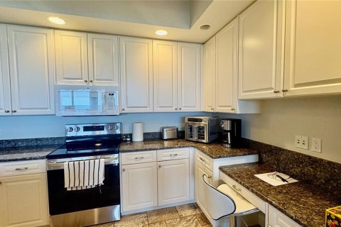 Condo in New Smyrna Beach, Florida, 3 bedrooms  № 2206927 - photo 21