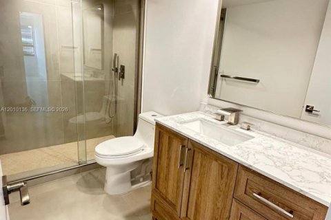 Copropriété à vendre à Bal Harbour, Floride: 2 chambres, 191.38 m2 № 2090421 - photo 6