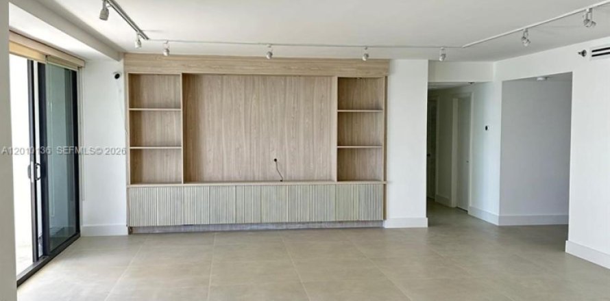 Condo à Bal Harbour, Floride, 2 chambres № 2090421