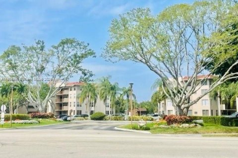 Copropriété à vendre à Davie, Floride: 3 chambres, 107.3 m2 № 1955876 - photo 3