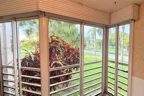 Copropriété à vendre à Davie, Floride: 3 chambres, 107.3 m2 № 1955876 - photo 13