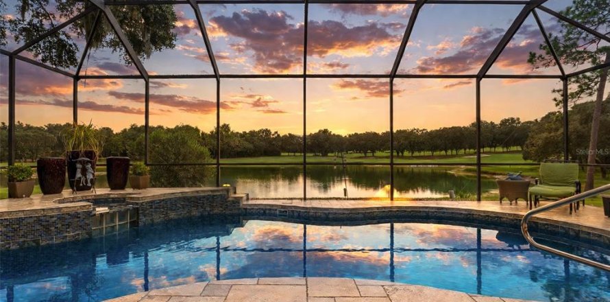 Casa en Lecanto, Florida 3 dormitorios, 223.52 m2 № 2388180