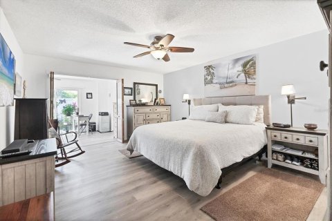 House in Bradenton, Florida 2 bedrooms, 161.65 sq.m. № 1654317 - photo 18