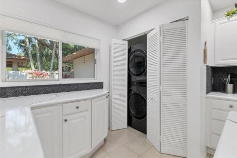House in Bradenton, Florida 2 bedrooms, 161.65 sq.m. № 1654317 - photo 11