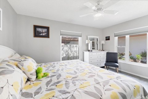 House in Bradenton, Florida 2 bedrooms, 161.65 sq.m. № 1654317 - photo 25