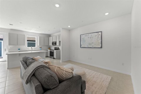 Touwnhouse à vendre à Apopka, Floride: 3 chambres, 163.79 m2 № 1913226 - photo 8