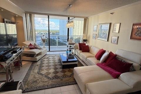 Copropriété à vendre à Aventura, Floride: 2 chambres, 105.54 m2 № 2038008 - photo 15