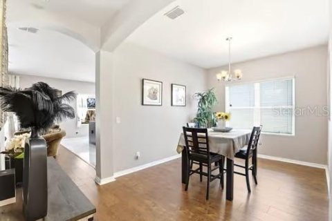 House in Kissimmee, Florida 4 bedrooms, 170.85 sq.m. № 2214863 - photo 6