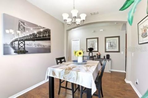 House in Kissimmee, Florida 4 bedrooms, 170.85 sq.m. № 2214863 - photo 7