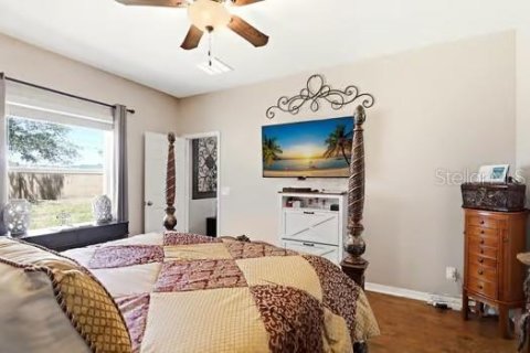 House in Kissimmee, Florida 4 bedrooms, 170.85 sq.m. № 2214863 - photo 18