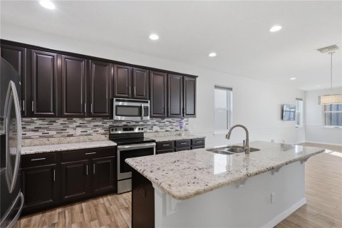 Villa ou maison à vendre à Wesley Chapel, Floride: 4 chambres, 212.1 m2 № 2200100 - photo 5