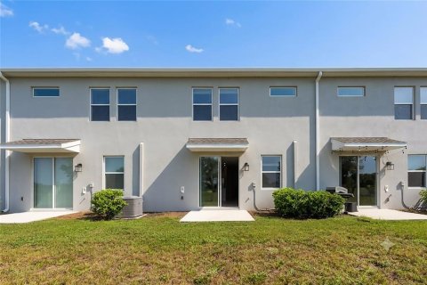 Touwnhouse à louer à Davenport, Floride: 3 chambres, 170.94 m2 № 2258886 - photo 5
