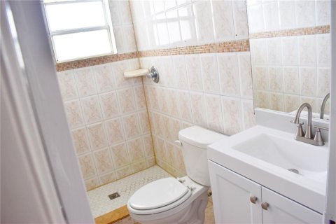 House in Holiday, Florida 3 bedrooms, 133.97 sq.m. № 1636286 - photo 14