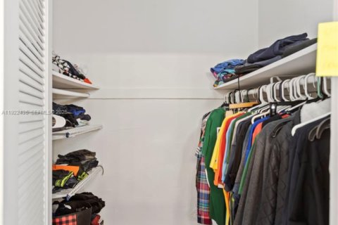 Copropriété à vendre à Sunny Isles Beach, Floride: 2 chambres, 141.68 m2 № 1977139 - photo 17