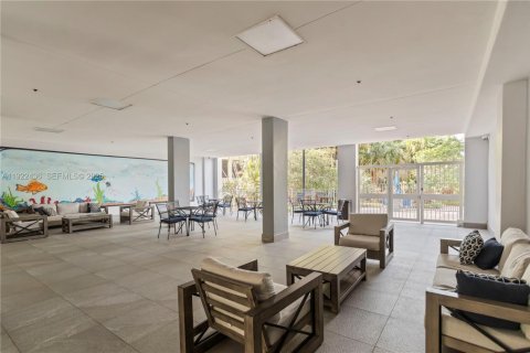 Copropriété à vendre à Sunny Isles Beach, Floride: 2 chambres, 141.68 m2 № 1977139 - photo 21