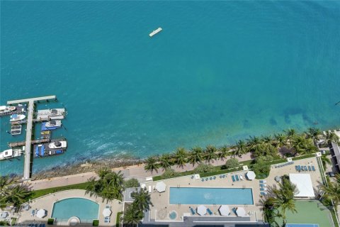 Condo in Miami Beach, Florida, 2 bedrooms  № 1953864 - photo 20
