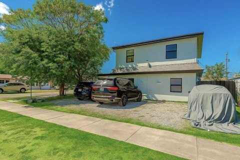 Apartment in Hollywood, Florida 1 bedroom, 65.03 sq.m. № 2193095 - photo 3