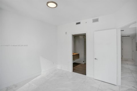 Condominio en venta en Miami, Florida, 2 dormitorios, 98.48 m2 № 2022719 - foto 16