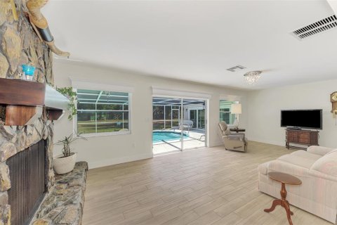 House in Nokomis, Florida 3 bedrooms, 208.84 sq.m. № 2093146 - photo 15