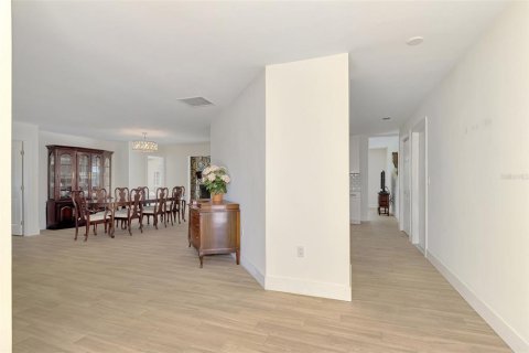 House in Nokomis, Florida 3 bedrooms, 208.84 sq.m. № 2093146 - photo 6