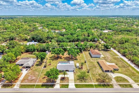 House in Nokomis, Florida 3 bedrooms, 208.84 sq.m. № 2093146 - photo 3