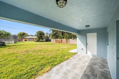 Villa ou maison à vendre à Port St. Lucie, Floride: 4 chambres, 206.52 m2 № 2244543 - photo 3