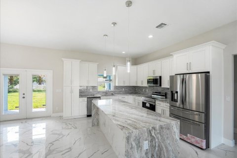 Villa ou maison à vendre à Port St. Lucie, Floride: 4 chambres, 206.52 m2 № 2244543 - photo 20
