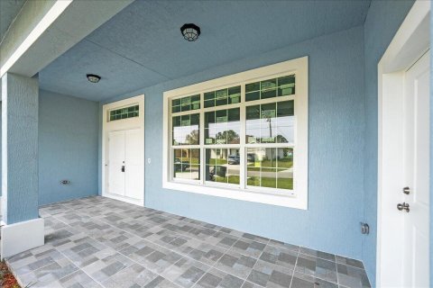 Villa ou maison à vendre à Port St. Lucie, Floride: 4 chambres, 206.52 m2 № 2244543 - photo 5