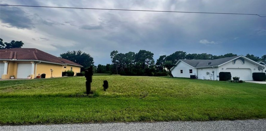 Land in Rotonda, Florida № 1526207