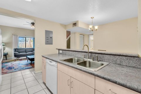 Adosado en alquiler en Sunrise, Florida, 3 dormitorios, 140.47 m2 № 2084777 - foto 28