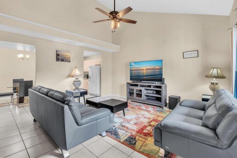Adosado en alquiler en Sunrise, Florida, 3 dormitorios, 140.47 m2 № 2084777 - foto 6