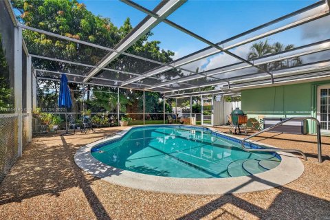 House in Hollywood, Florida 3 bedrooms, 211.26 sq.m. № 1872330 - photo 30