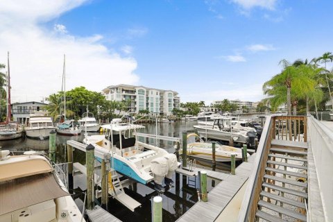 Condo in Fort Lauderdale, Florida, 2 bedrooms  № 2382705 - photo 29