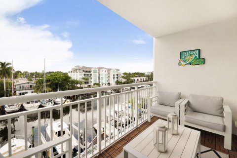 Condo in Fort Lauderdale, Florida, 2 bedrooms  № 2382705 - photo 18