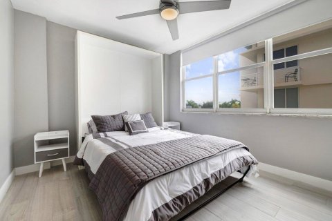 Condo in Fort Lauderdale, Florida, 2 bedrooms  № 2382705 - photo 15