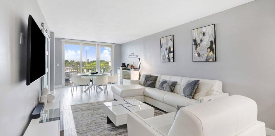 Condo in Fort Lauderdale, Florida, 2 bedrooms  № 2382705