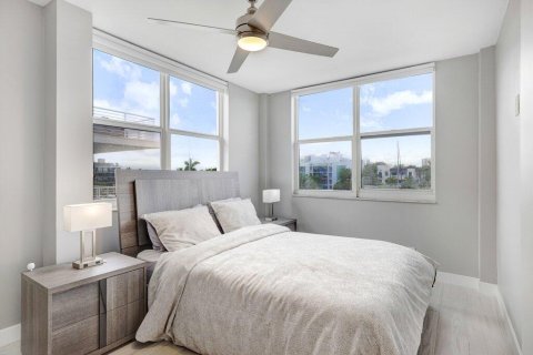 Condo in Fort Lauderdale, Florida, 2 bedrooms  № 2382705 - photo 12