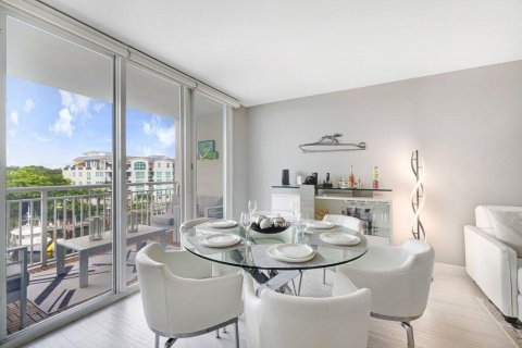 Condo in Fort Lauderdale, Florida, 2 bedrooms  № 2382705 - photo 10