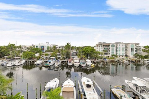 Condo in Fort Lauderdale, Florida, 2 bedrooms  № 2382705 - photo 20