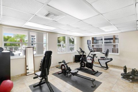 Condo in Fort Lauderdale, Florida, 2 bedrooms  № 2382705 - photo 24