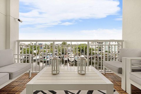 Condo in Fort Lauderdale, Florida, 2 bedrooms  № 2382705 - photo 17