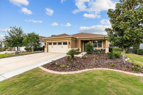 House in Ocala, Florida 4 bedrooms, 174.1 sq.m. № 2151448
