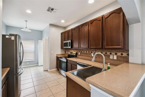 Townhouse in Orlando, Florida 4 bedrooms, 169.45 sq.m. № 1851306 - photo 4