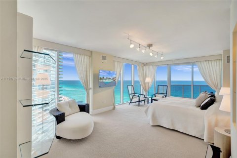 Condo in Sunny Isles Beach, Florida, 4 bedrooms  № 1503401 - photo 26