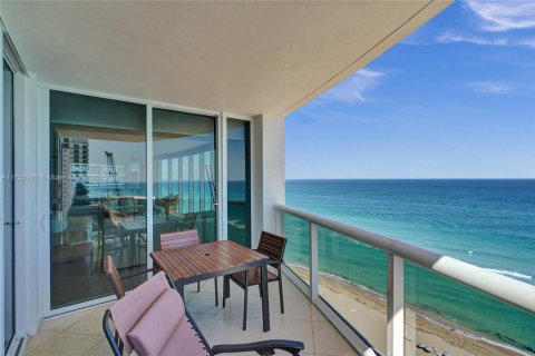 Condo in Sunny Isles Beach, Florida, 4 bedrooms  № 1503401 - photo 22