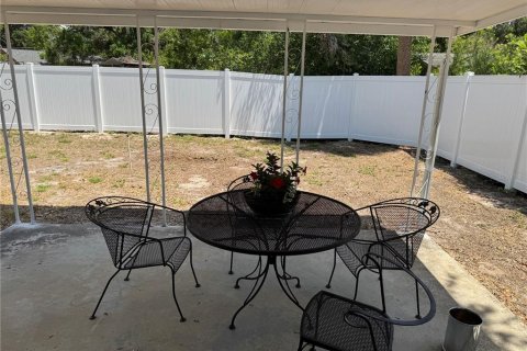 House in Tampa, Florida 3 bedrooms, 130.43 sq.m. № 1656964 - photo 30