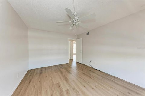 Condo in Sarasota, Florida, 3 bedrooms  № 1918622 - photo 23