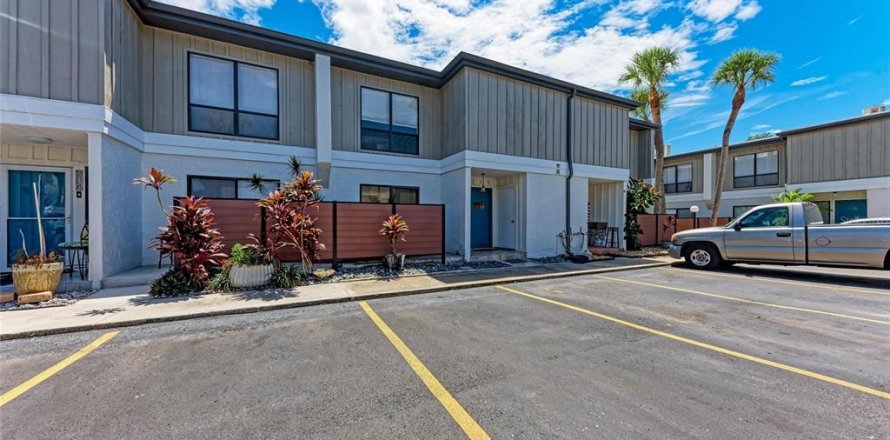 Condo in Sarasota, Florida, 3 bedrooms  № 1918622