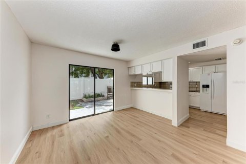 Condo in Sarasota, Florida, 3 bedrooms  № 1918622 - photo 17
